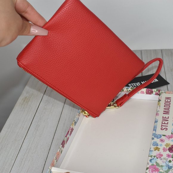 Steve Madden 2 Piece Wallet Key Ring Red MSRP $68 - Picture 4 of 7